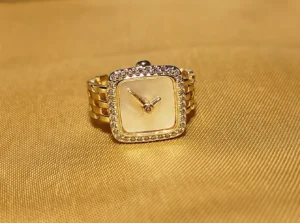 Royal Dial Ring