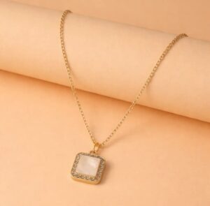 square charm neckpiece