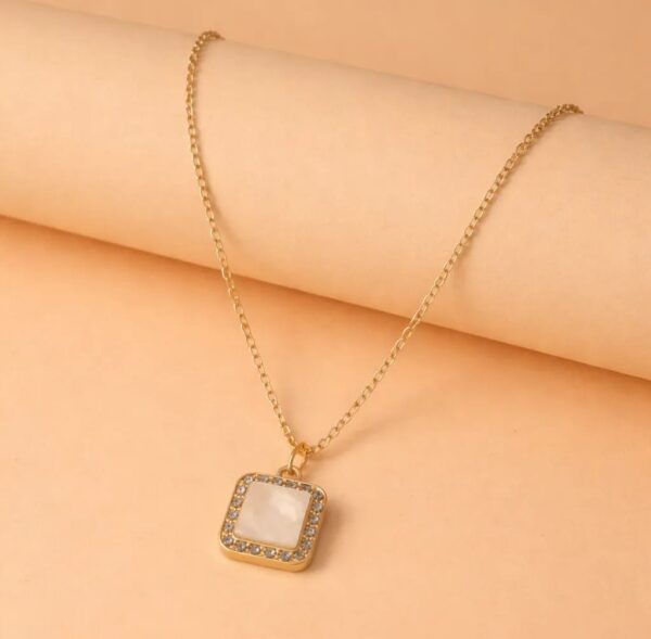 square charm neckpiece